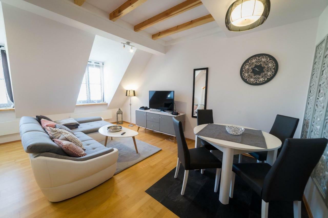 Apartament51 Mikołajki エクステリア 写真
